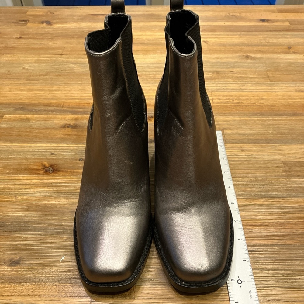 Design Lab Koallan size 8.5 metallic pewter silver glam slip‎ on ankle boot - Picture 3 of 6